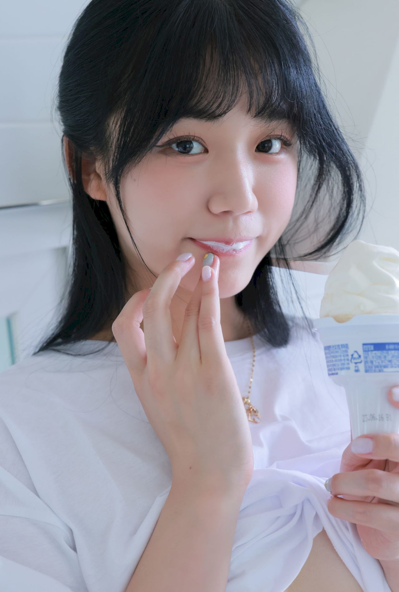 VOL.18 Yui [SWEETBOX] CREAM 1 ͼ Ʒģcoserд 15ҳ